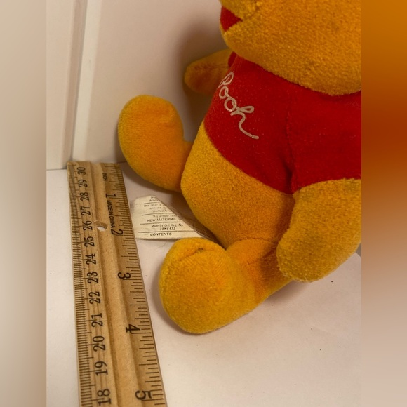 2 Vintage Disney Store Winnie the Pooh  belly rattle PLUSH McDonalds Toy mini - Picture 16 of 16